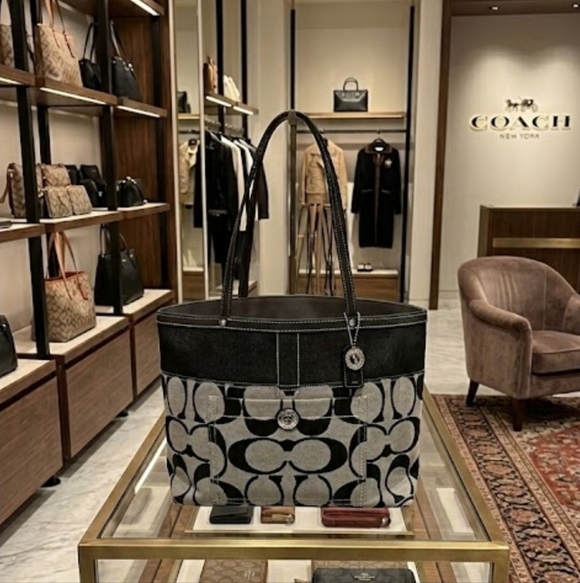 Coach Handbags - Coach Black and Gray Tote Bag..Tattersall Interior
